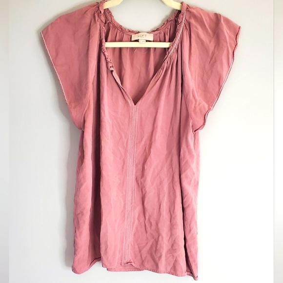 Ann Taylor Factory Tops - Ann Taylor LOFT Outlet Women  Short Sleeve Blouse|Size: Medium